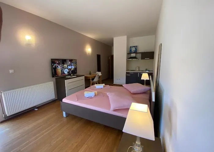 San Monte * פודסטראנה